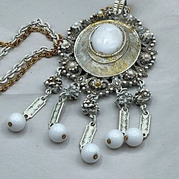 Shabby chic vintage boho white bead drop large fun unique necklace - Picture 1 of 15
